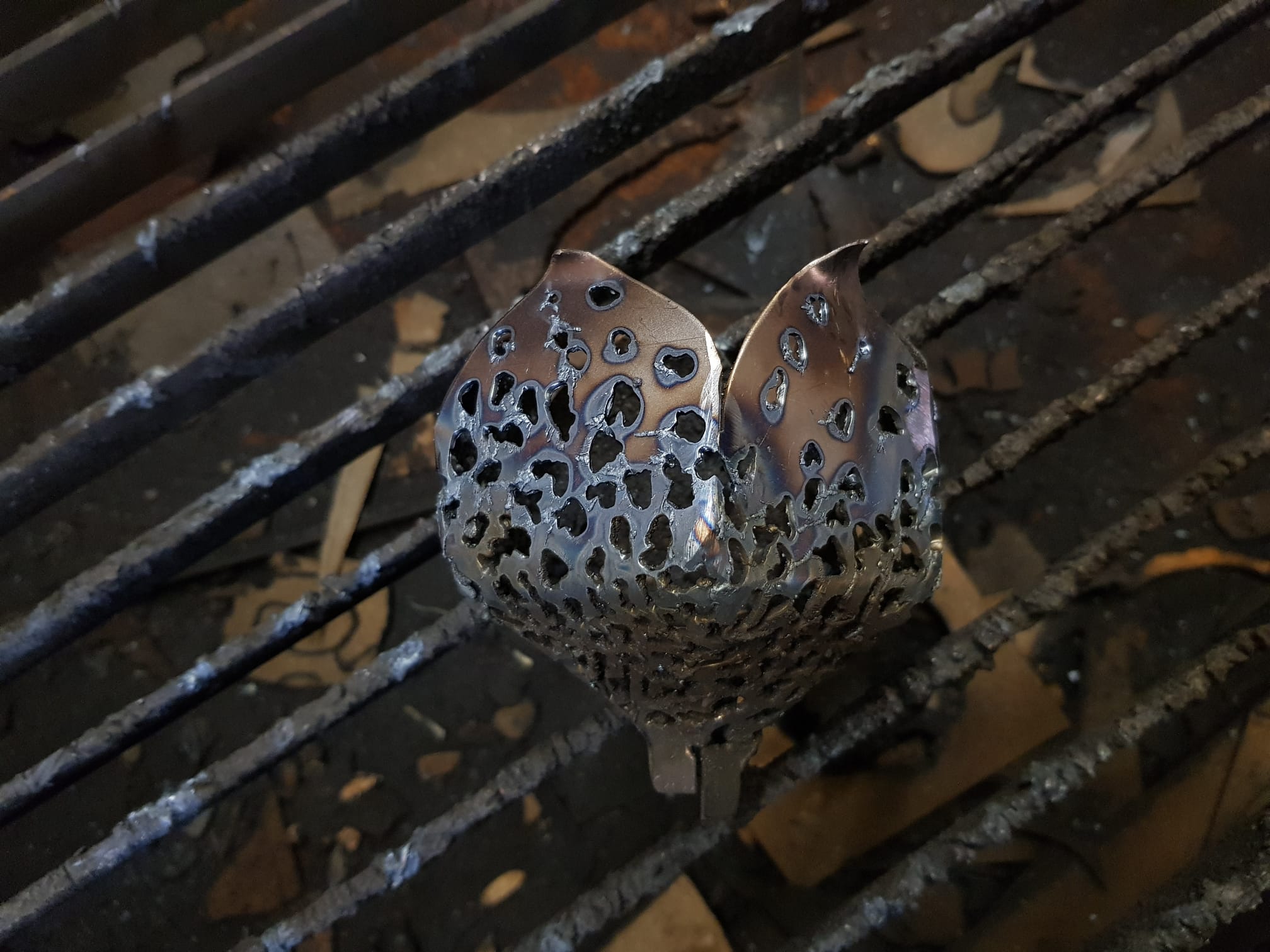 Metalart flower Rachel Climo metaal Rachel Climo lassen metaalbewerking